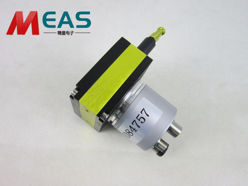 拉線位移編碼器的導向輪可以改變鋼絲繩的方向