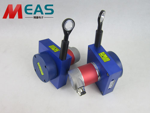 拉線位移傳感器的電壓信號比較容易檢測