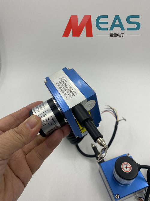 拉繩位移編碼器并對其進行合理的優(yōu)化和調整