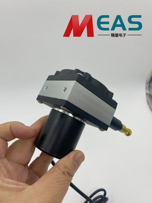 拉繩位移傳感器其工作壽命也受制于外部環(huán)境的微妙影響