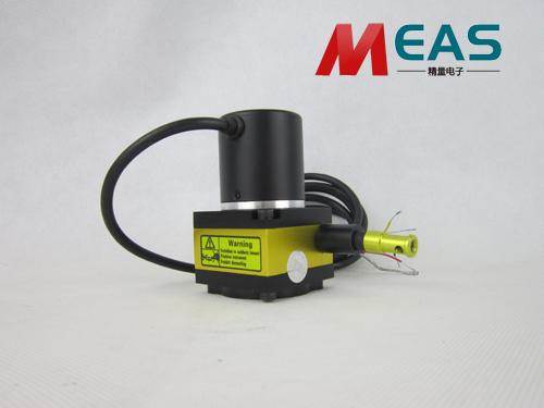 ����λ�ƾ��a�����OӋ�ϵ����c 