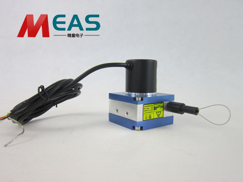 ���_����������λ�ƾ��a���ķֱ���